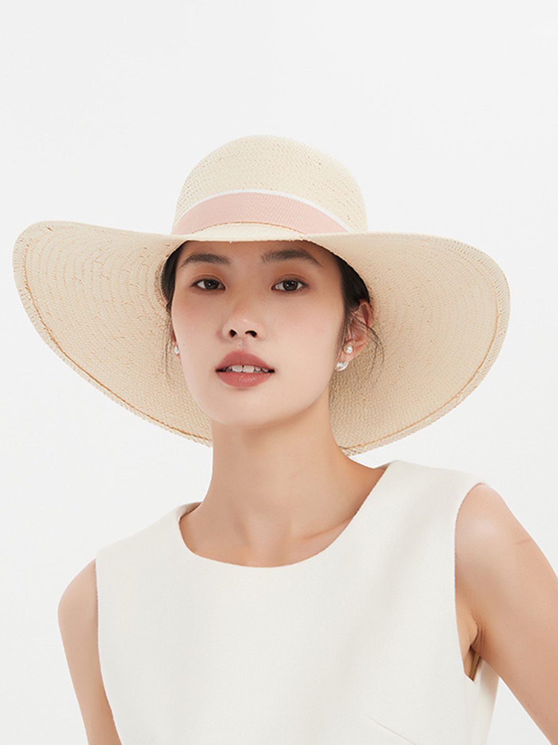 Elegant Wide-Brim Straw Sun Hat with Pink Ribbon for Women